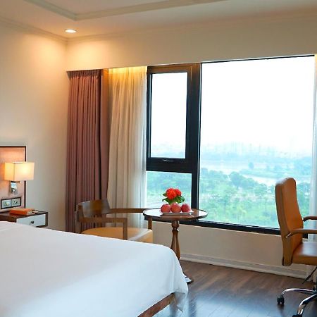 Ravatel Luxury Hotel Bac Giang Экстерьер фото