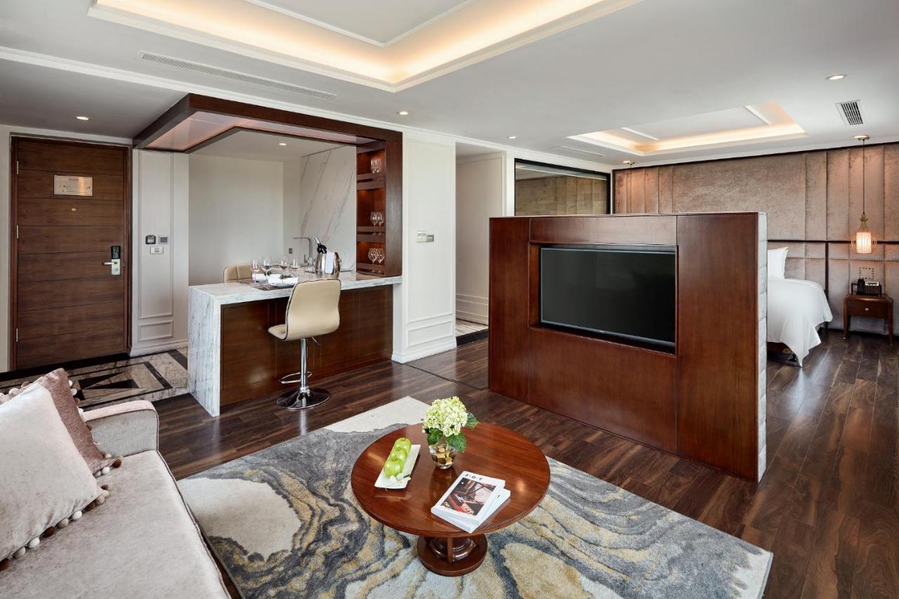 Ravatel Luxury Hotel Bac Giang Экстерьер фото